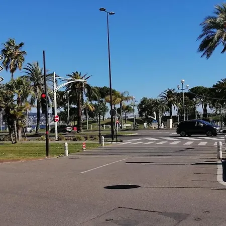 Apartman Ouest, Near The