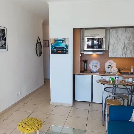 Ouest, Near The 니스