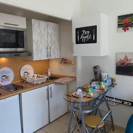 Apartment Ouest, Near The *