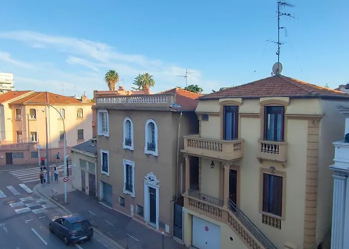 Ouest, Near The Nizza